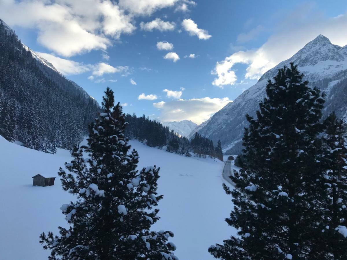 Appartements Dobler - S'Darhuam Sankt Leonhard im Pitztal Eksteriør billede