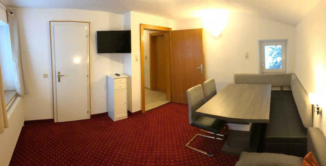 Appartements Dobler - S'Darhuam Sankt Leonhard im Pitztal Eksteriør billede