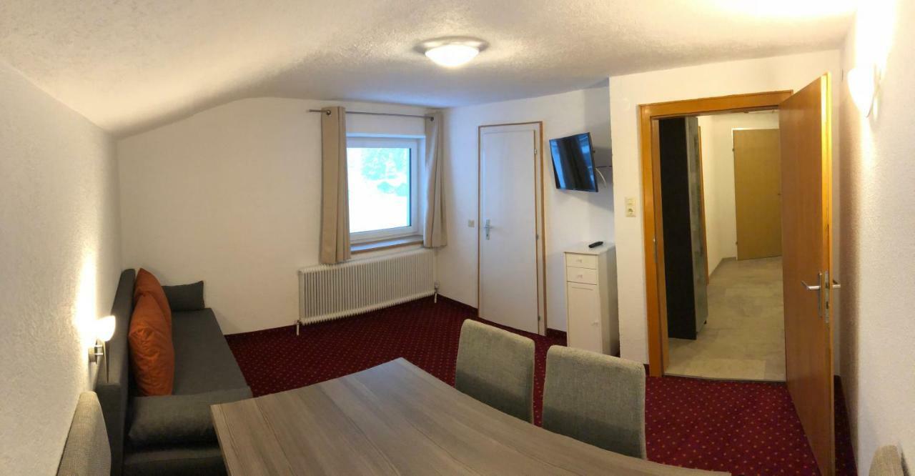 Appartements Dobler - S'Darhuam Sankt Leonhard im Pitztal Eksteriør billede