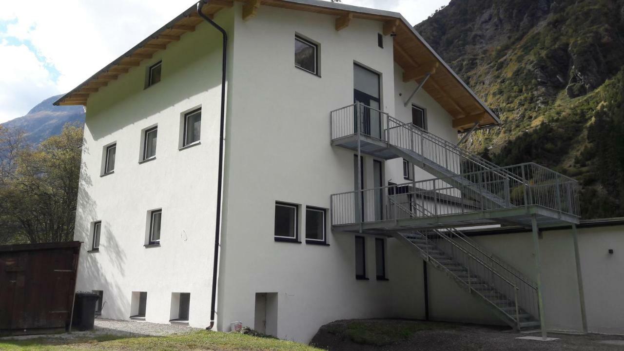 Appartements Dobler - S'Darhuam Sankt Leonhard im Pitztal Eksteriør billede